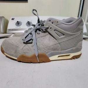Nike air trainer 3